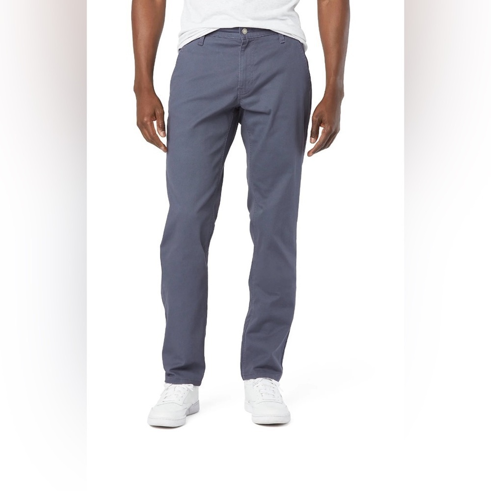 Signature by Levi Strauss Men's Chino Pants in Blue